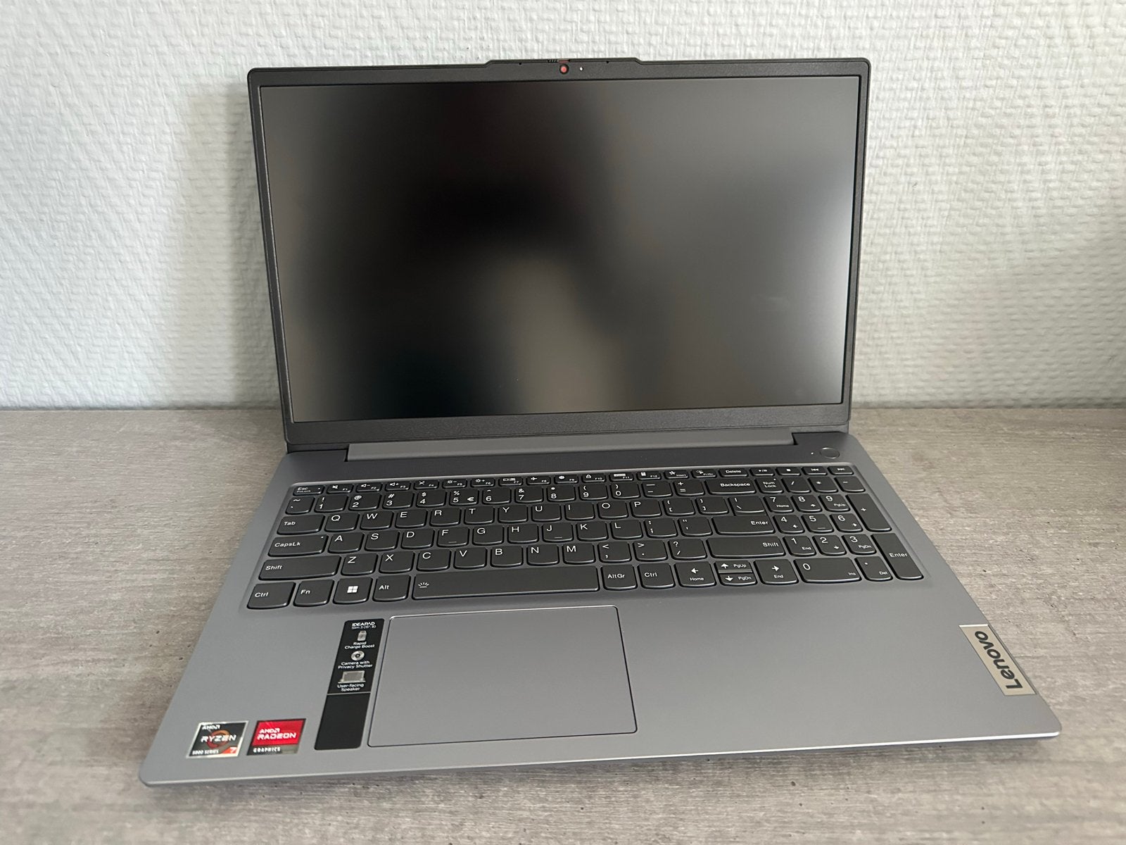Lenovo IdeaPad Slim 3 15.6" Ryzen 7 16GB/512GB SSD, Computers en Software, Windows Laptops, Nieuw, 15 inch, SSD, 4 Ghz of meer