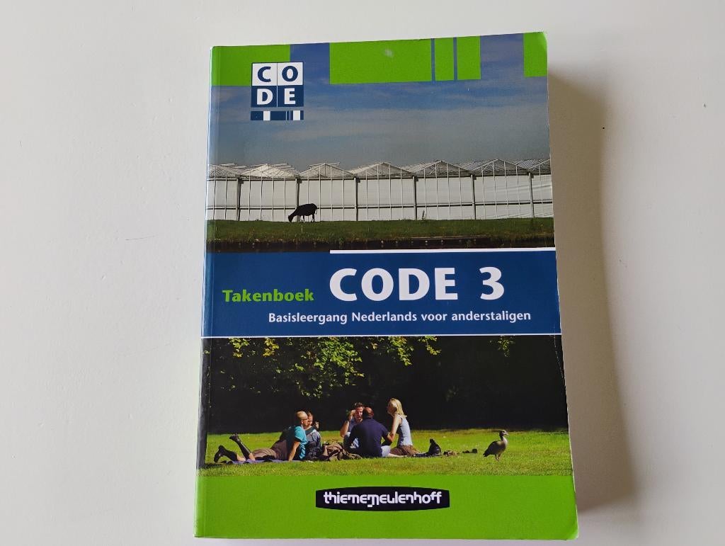 NT2 Boek Code 3 takenboek en CD rom voor anderstaligen, Ophalen of Verzenden, Beta, Gelezen, MBO