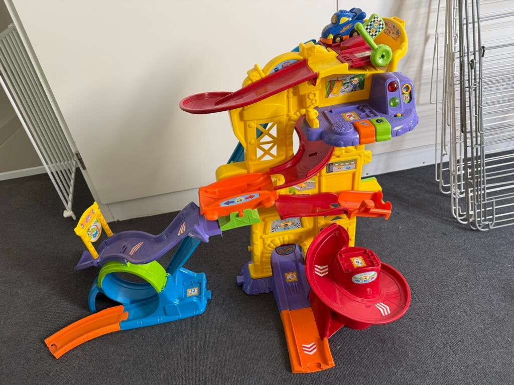 Vtech Toet Toet Auto's Stuntbaan met Stefan Stuntauto, Ophalen, Gebruikt, 2 tot 4 jaar