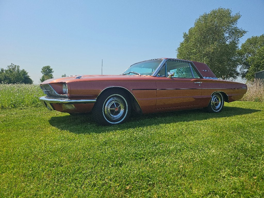 Ford Thunderbird 1966, Auto's, Ford, Achterwielaandrijving, 8 cilinders, Bruin, Leder