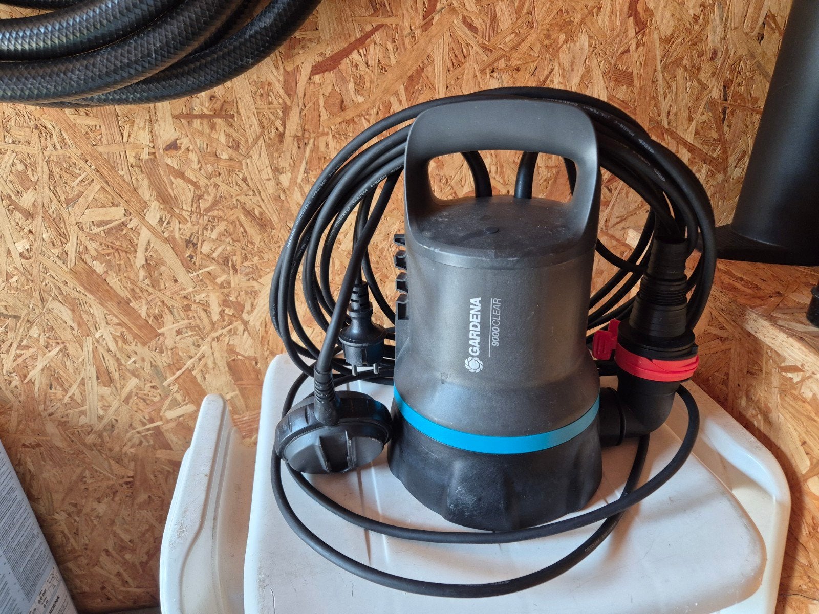 GARDENA Vuilwaterpomp 9000 Clear, Ophalen of Verzenden, Zo goed als nieuw, Elektrisch, Dompelpomp