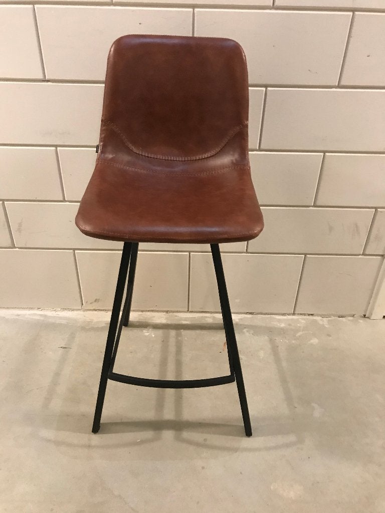 Kunstleren barkrukken (2st.) met metalen onderstel, Ophalen, Met voetsteun, Zo goed als nieuw, 90 cm of meer