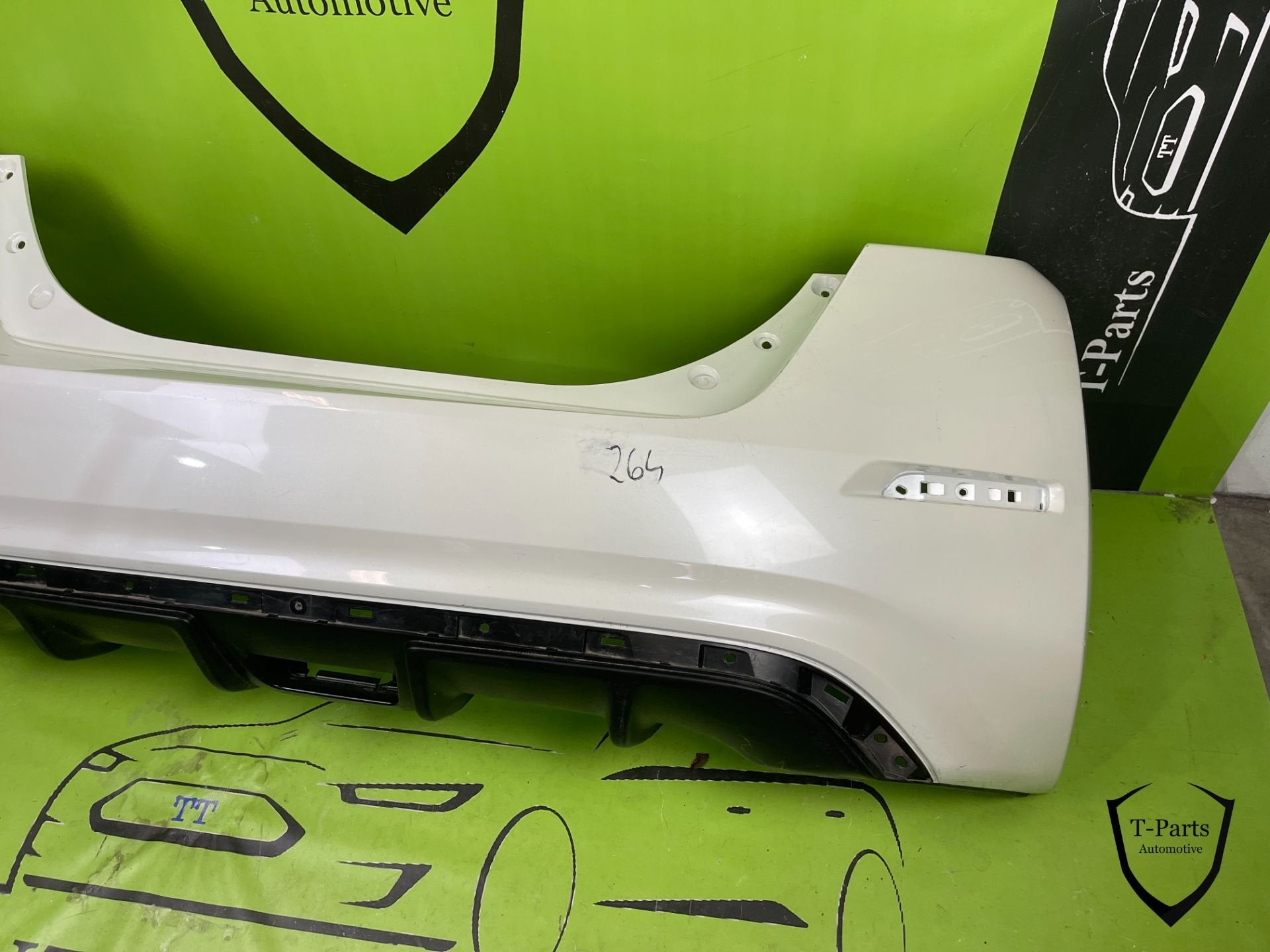 Foto 3 van nissan leaf achterbumper bumper 17+