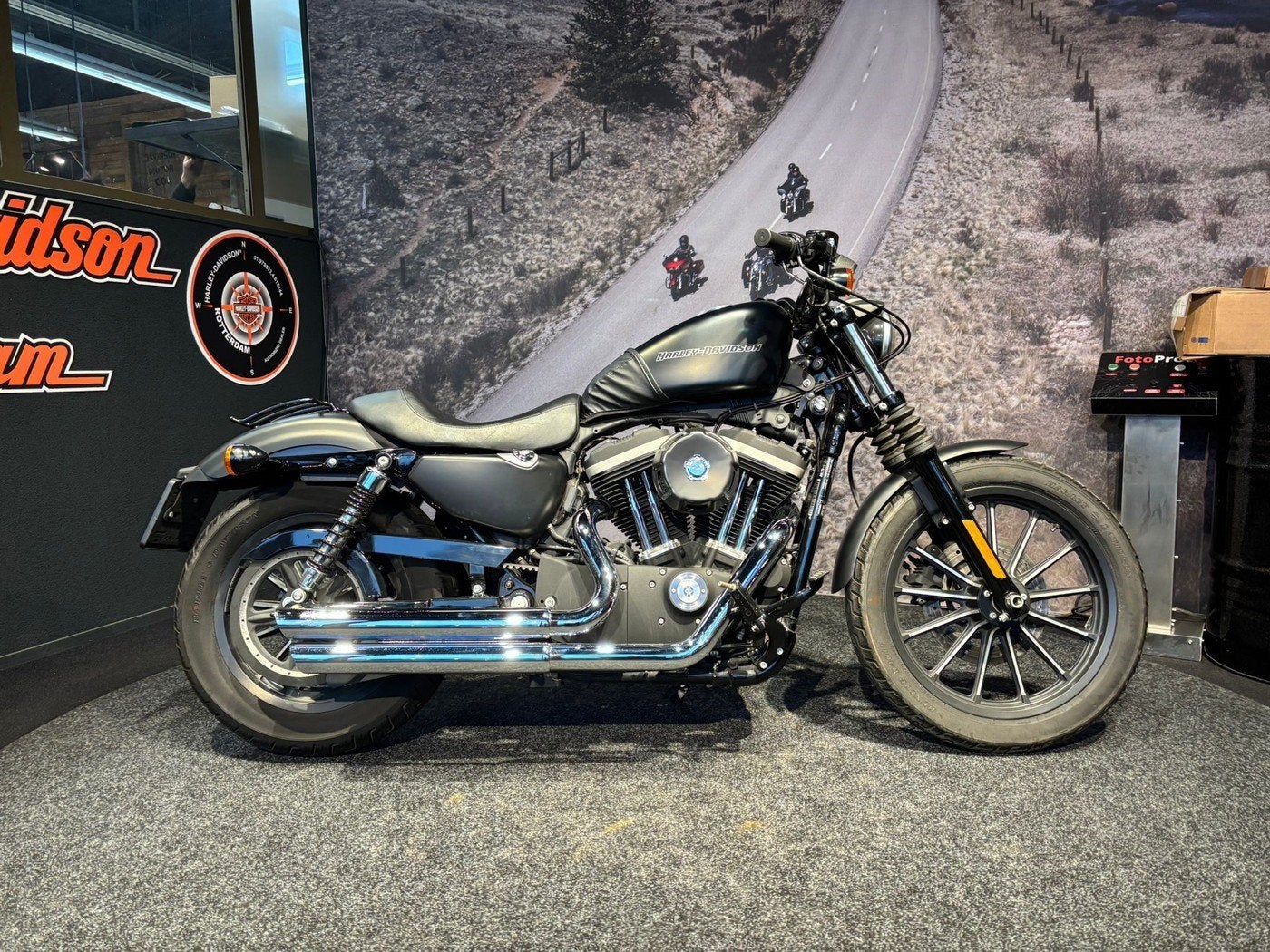 Harley-Davidson XL883N Sportster Iron (bj 2011), Motoren, Motoren | Harley-Davidson, Laan van Vredenoord 33
2289 DA  RIJSWIJK, NL