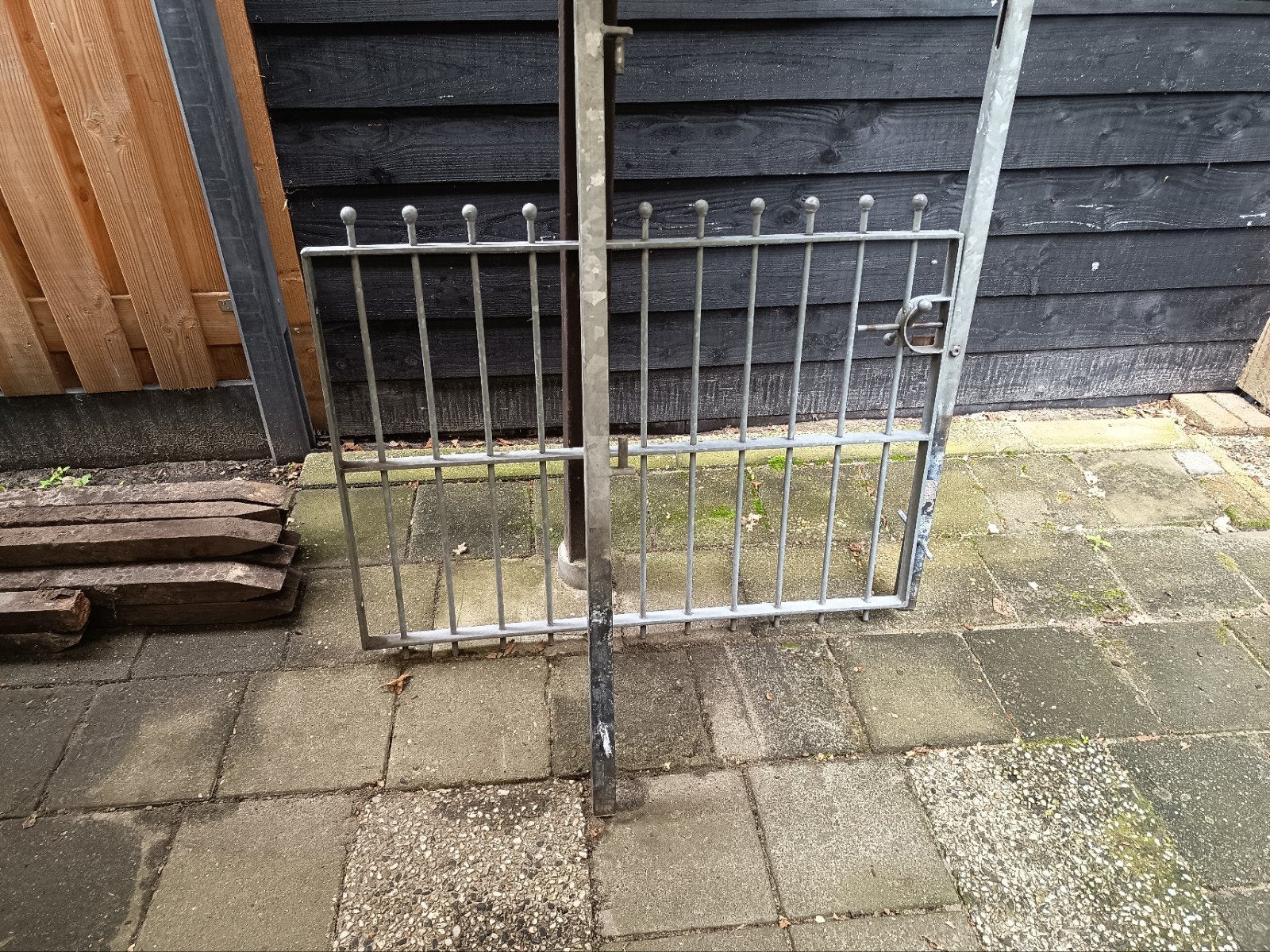 Metalen tuinpoort met scharnieren, Tuin en Terras, Ophalen, Met poort, Gebruikt, Tuinhek