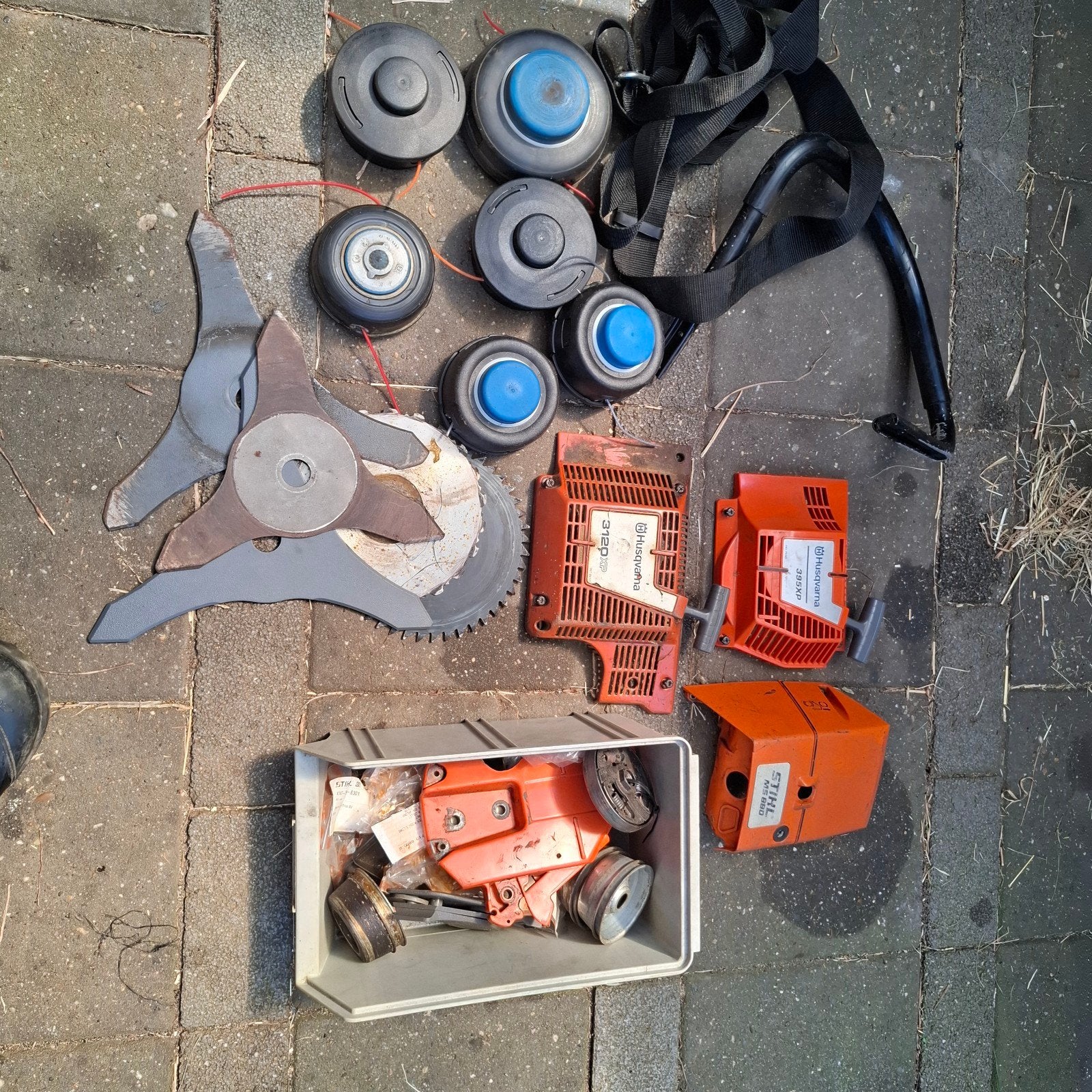 Husqvarna en Stihl onderdelen - Diverse tuinmachines, Ophalen of Verzenden, Zo goed als nieuw, Husqvarna stihl