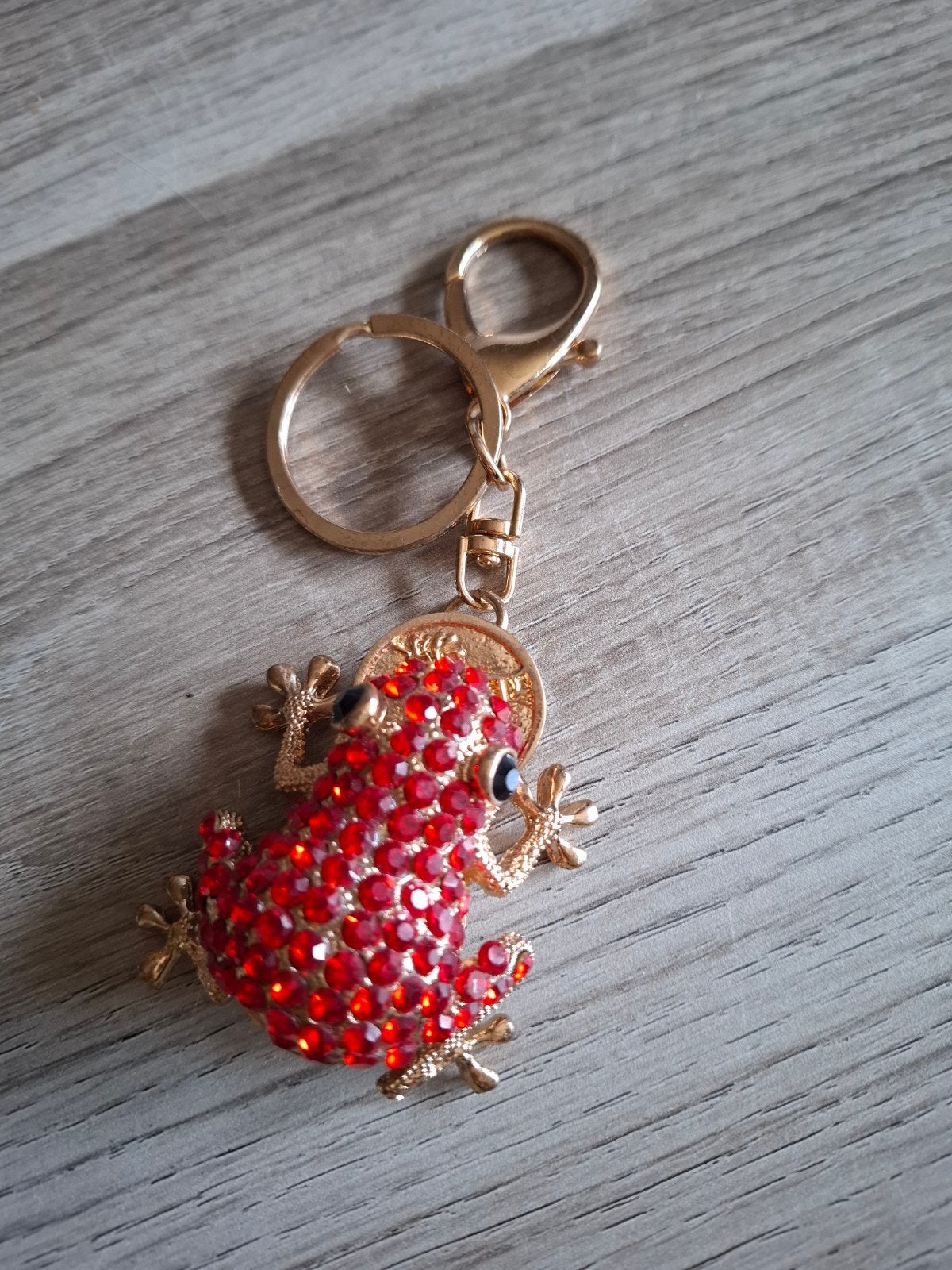 Sleutelhanger Tashanger Kikker met Rode Strass Steentjes, Verzamelen, Sleutelhangers, Ophalen, Nieuw, Dier of Natuur