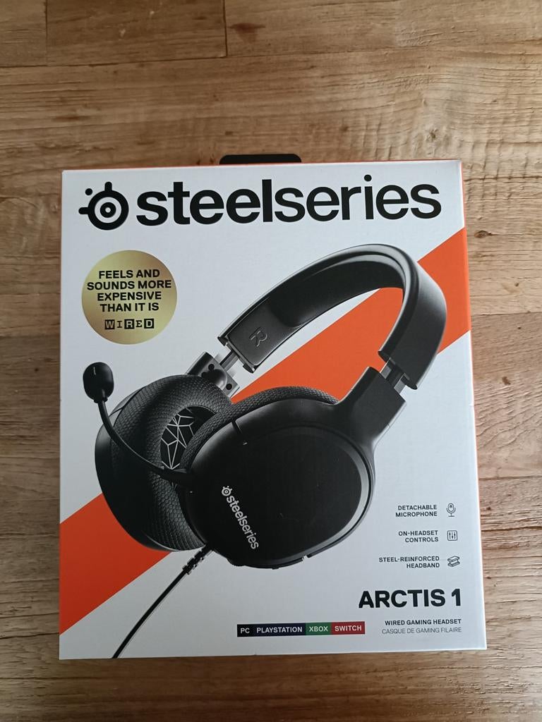 Gaming headset - Steelseries ARCTIS 1, Ophalen of Verzenden, Zo goed als nieuw, Op oor (supra aural), Overige merken