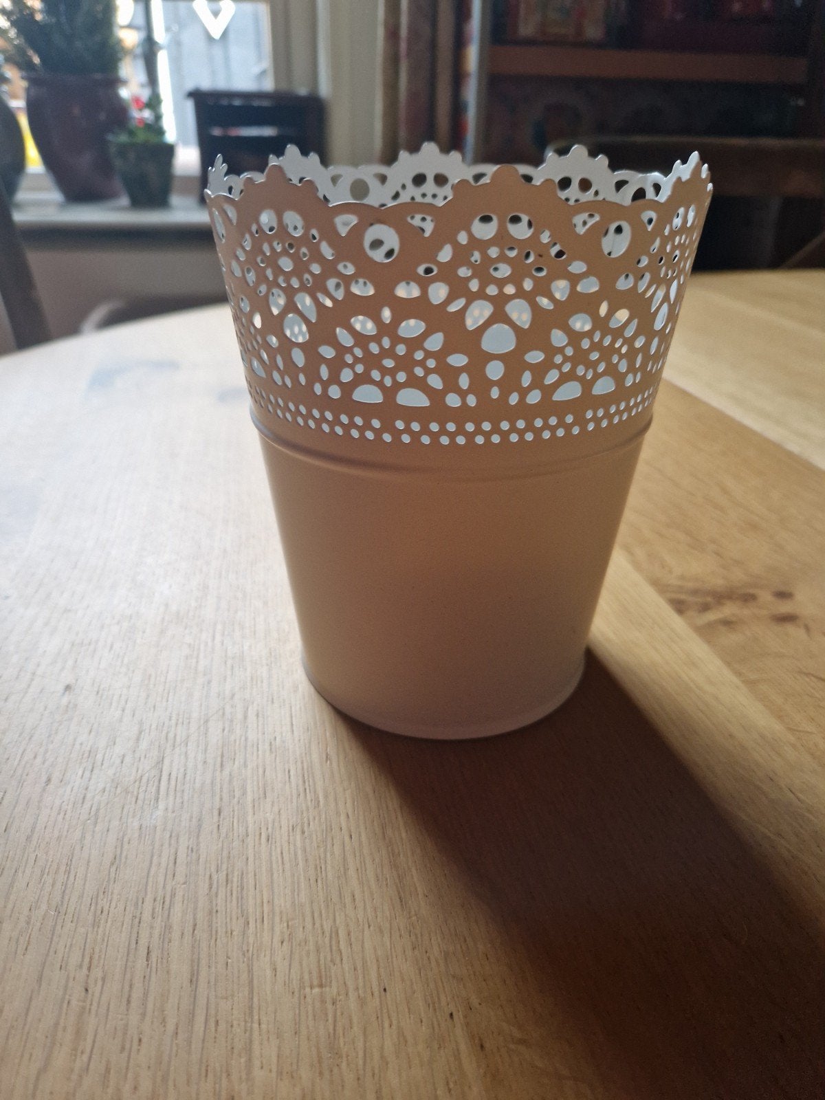 IKEA SKURAR bloempotje wit metaal lief design, Ophalen of Verzenden