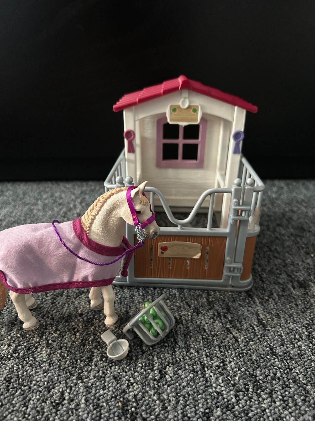 Complete schleich set stal, Ophalen of Verzenden, Zo goed als nieuw, Poppenhuis