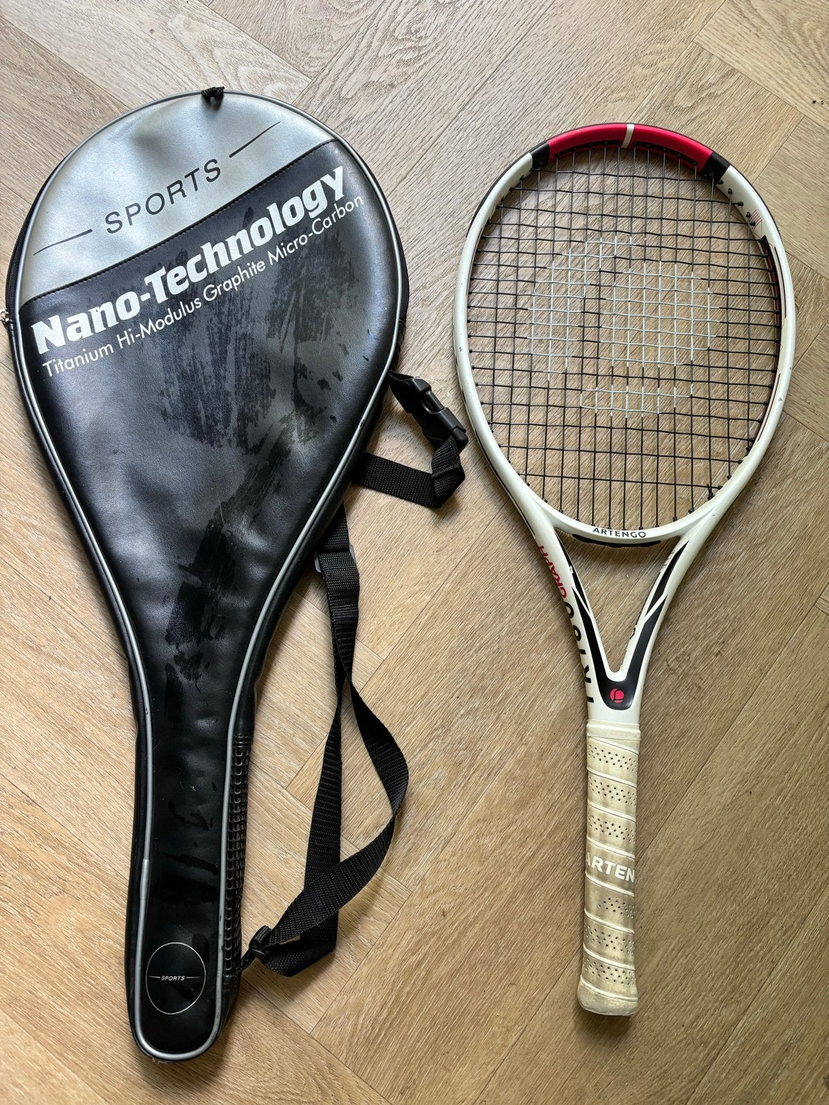 Artengo tennisracket kind wit, Ophalen