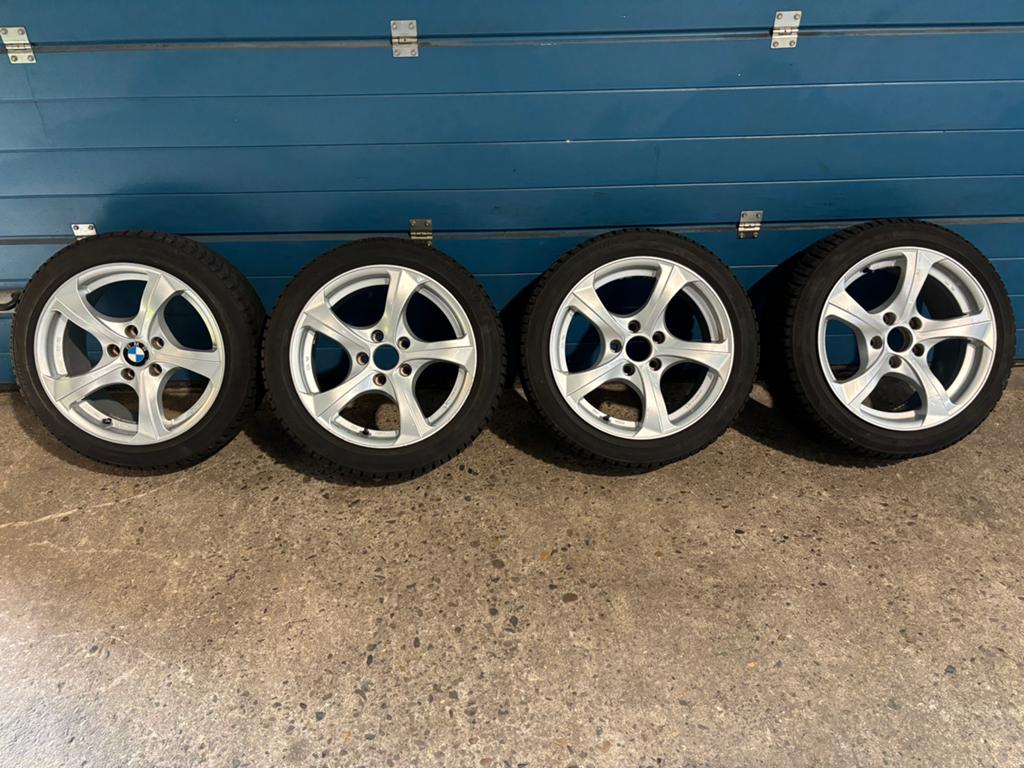 Originele BMW 3-Serie 17 inch inclusief Winterbanden, Auto-onderdelen, Banden en Velgen, Ophalen, Gebruikt, Banden en Velgen, 17 inch