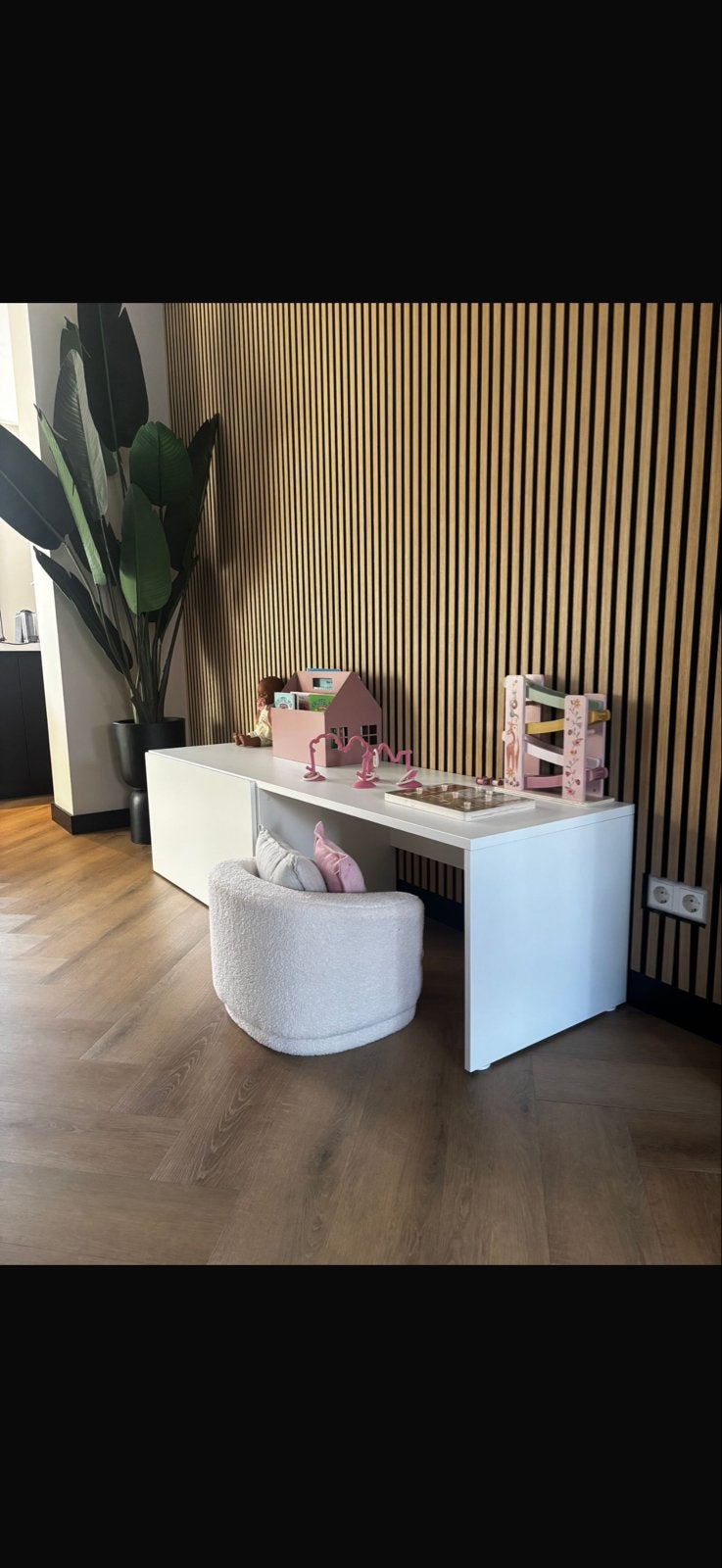 Kinderbureautje inclusief grote opberglade IKEA, Ophalen, Opbergruimte, Zo goed als nieuw, Overige merken