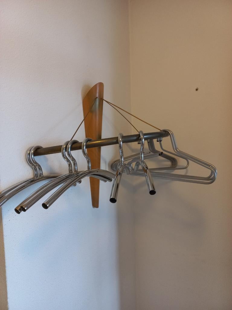 Moderne hangkapstok met houten wandbevestiging, Gebruikt, Minder dan 100 cm, Hout, Ophalen