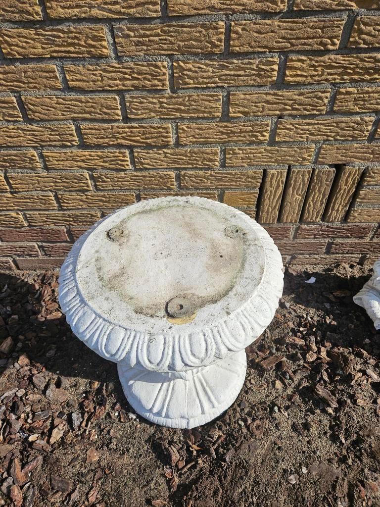 Betonnen sokkel., Ophalen, Gebruikt