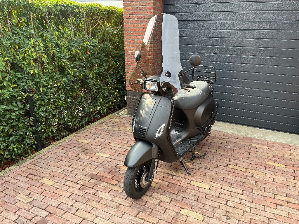 Foto 3 van Scooter 45km La souris Sourini R BJ 2023 in goede staat €725