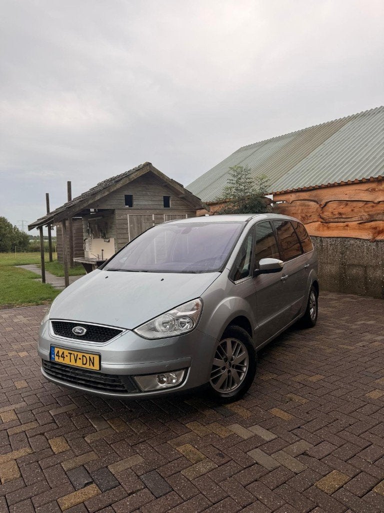 Ford Galaxy 2.0 16V 107KW 2007 Grijs, Auto's, Voorwielaandrijving, Stof, Zwart, 4 cilinders