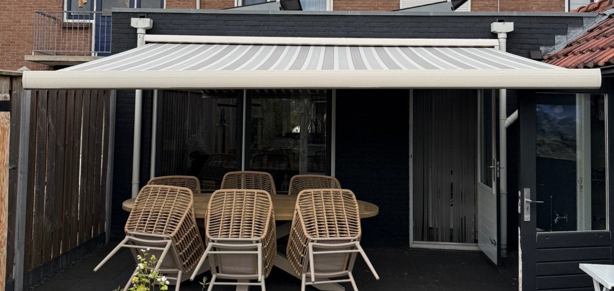 Elektrische Zonnewering met afstandsbediening, Ophalen, Gebruikt, Elektrisch, 150 tot 300 cm