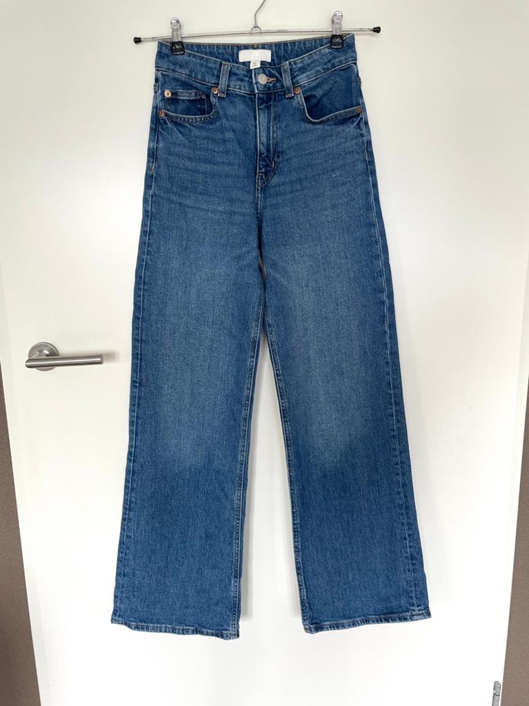 H&M wide leg jeans blauw maat 34 als nieuw, Kleding | Dames, Ophalen of Verzenden, Zo goed als nieuw, Blauw, W27 (confectie 34) of kleiner