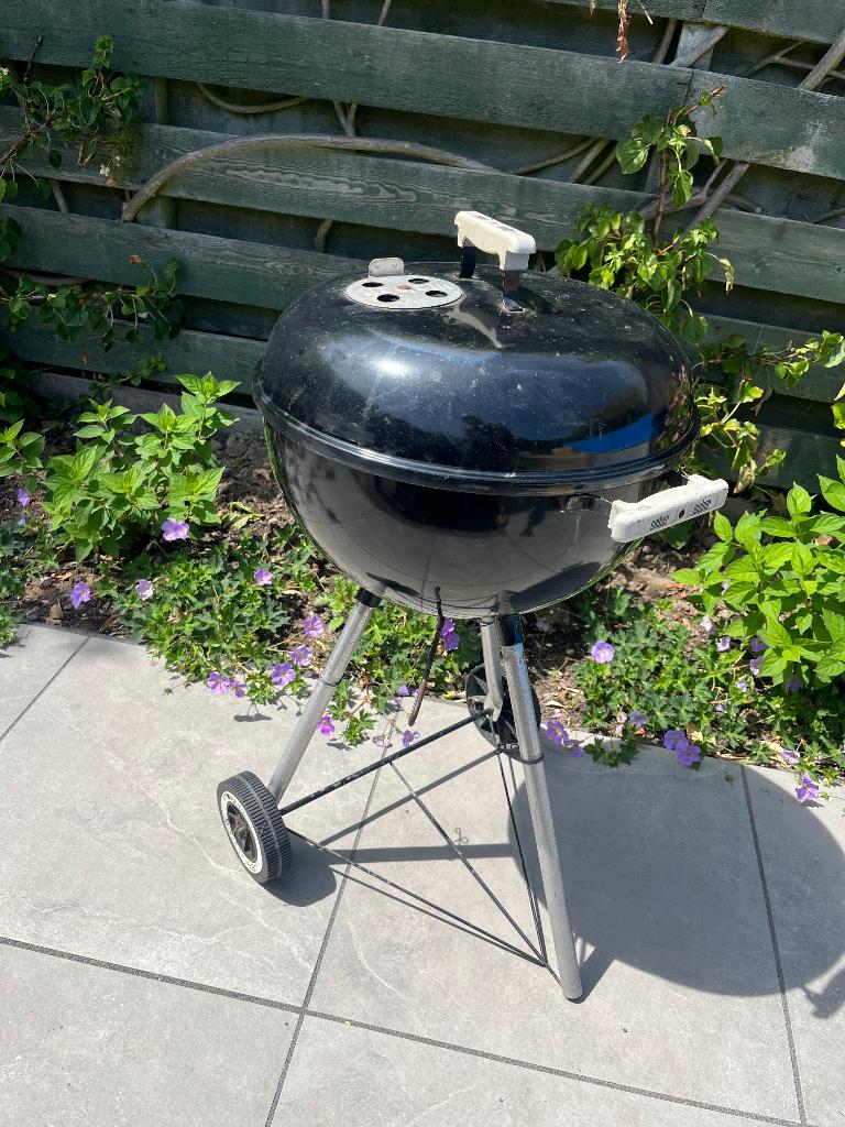 Weber 47cm houtskolen BBQ, Tuin en Terras, Houtskoolbarbecues, Ophalen of Verzenden, Gebruikt, Weber