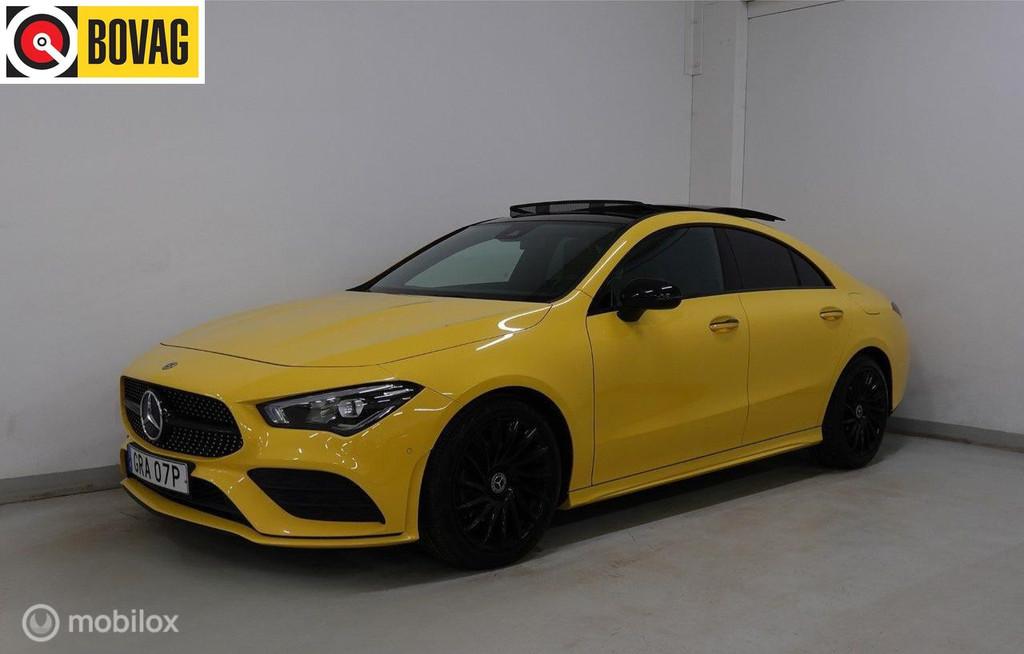 Mercedes CLA-klasse 180 Premium AMG Line, pano, Auto's, Mercedes-Benz, CLA, 136 pk, Gebruikt, Lichtsensor