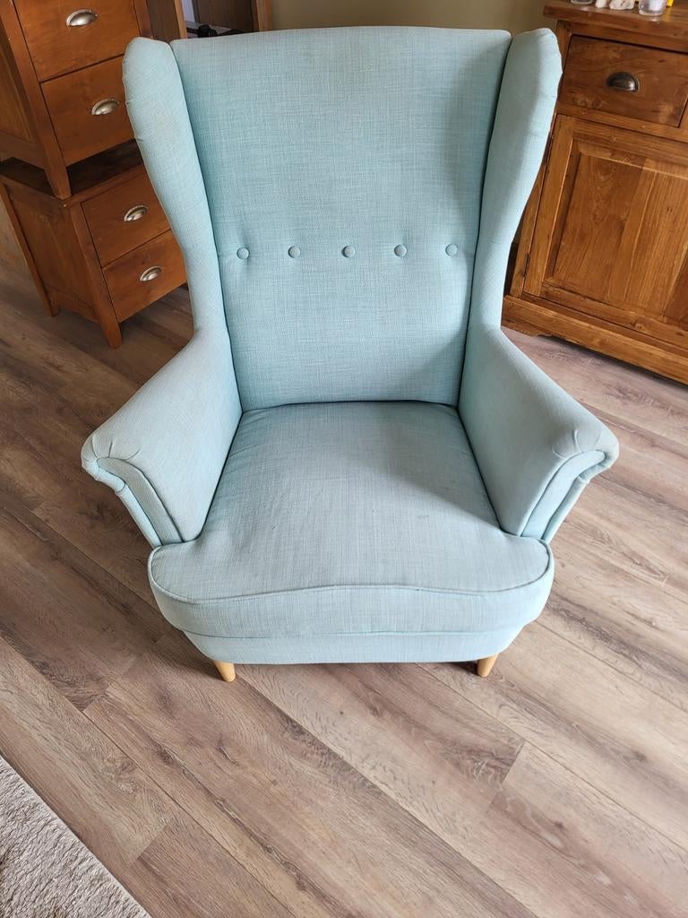 2x IKEA Strandmon oorfauteuil met 1 voetenbank, Huis en Inrichting, Fauteuils, Ophalen, Gebruikt, Stof