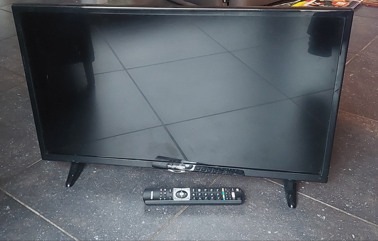 Televisie Telefunken 32", Ophalen, Zo goed als nieuw, Minder dan 40 cm, LCD
