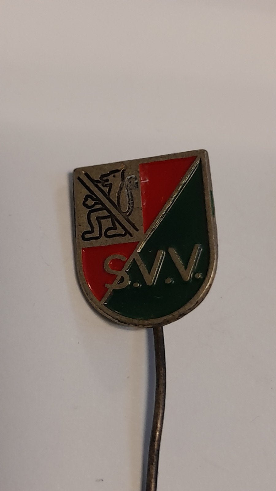 Vintage SVV Speldje , Schiedam, Verzenden, Gebruikt, Sport