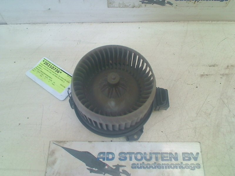 Kachel Ventilatormotor Toyota Yaris III (P13) 2012, Gebruikt, Kundenbetreuung@toyota.de, Toyota-Allee 2, Köln 50858, , Duitsland