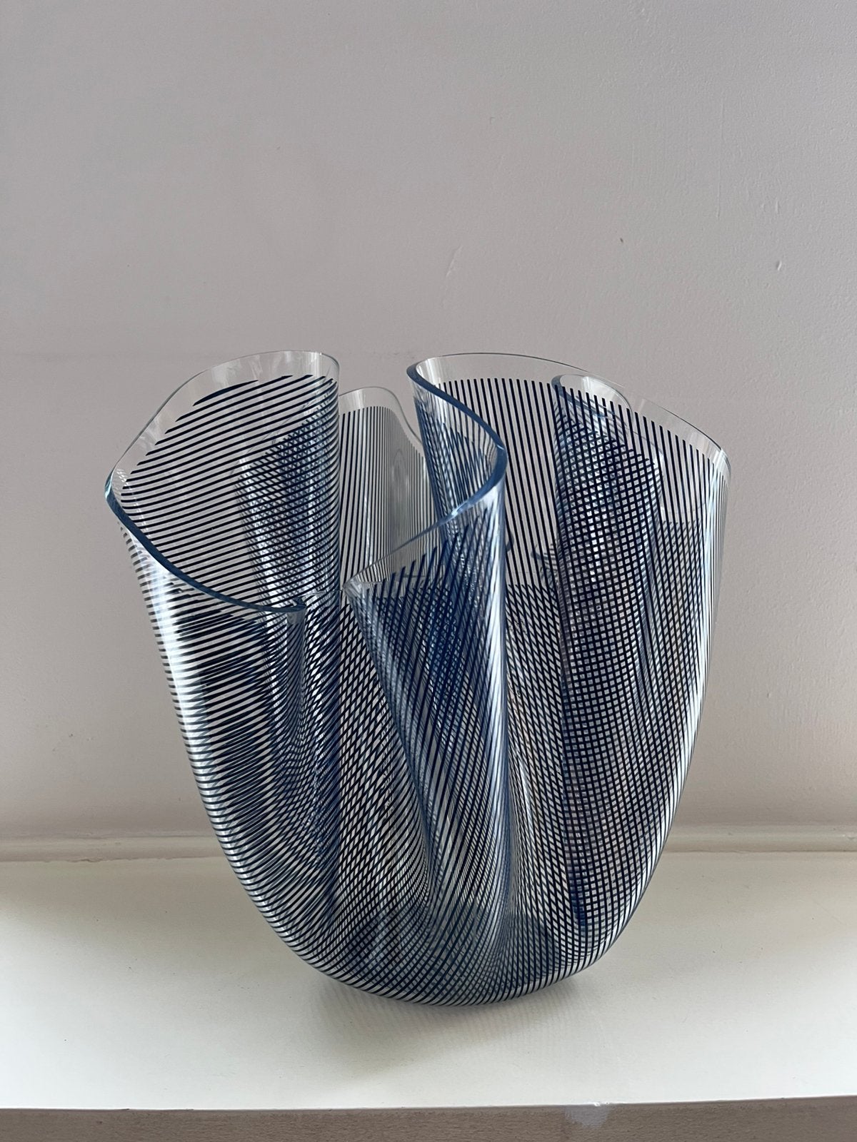 Fazzoletto zakdoek vaas van luigi massoni, Ophalen of Verzenden, Zo goed als nieuw, Kunststof, 24 cm