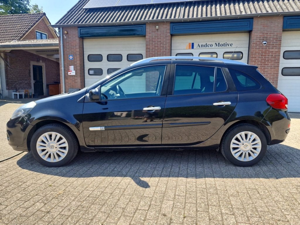 Renault Clio Estate 1.2 TCE Collection (bj 2010), Auto's, Euro 5, Gebruikt, 4 cilinders, 1095 kg