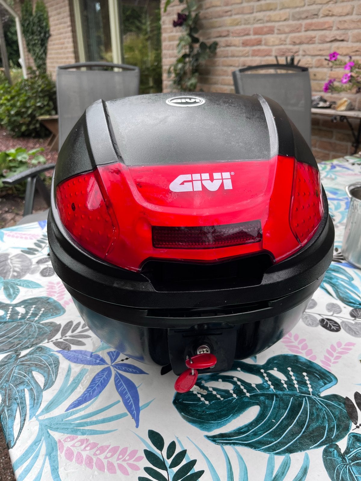 GIVI Topkoffer voor Scooter/Motor - Zwart, Motoren, Ophalen of Verzenden, Gebruikt