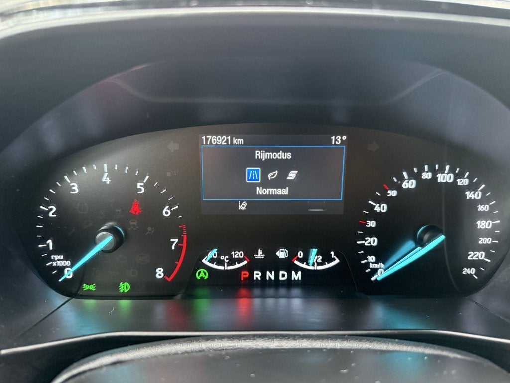 Foto 11 van Ford FOCUS Wagon 1.5 EcoBoost ST Line Business | trekhaak |
