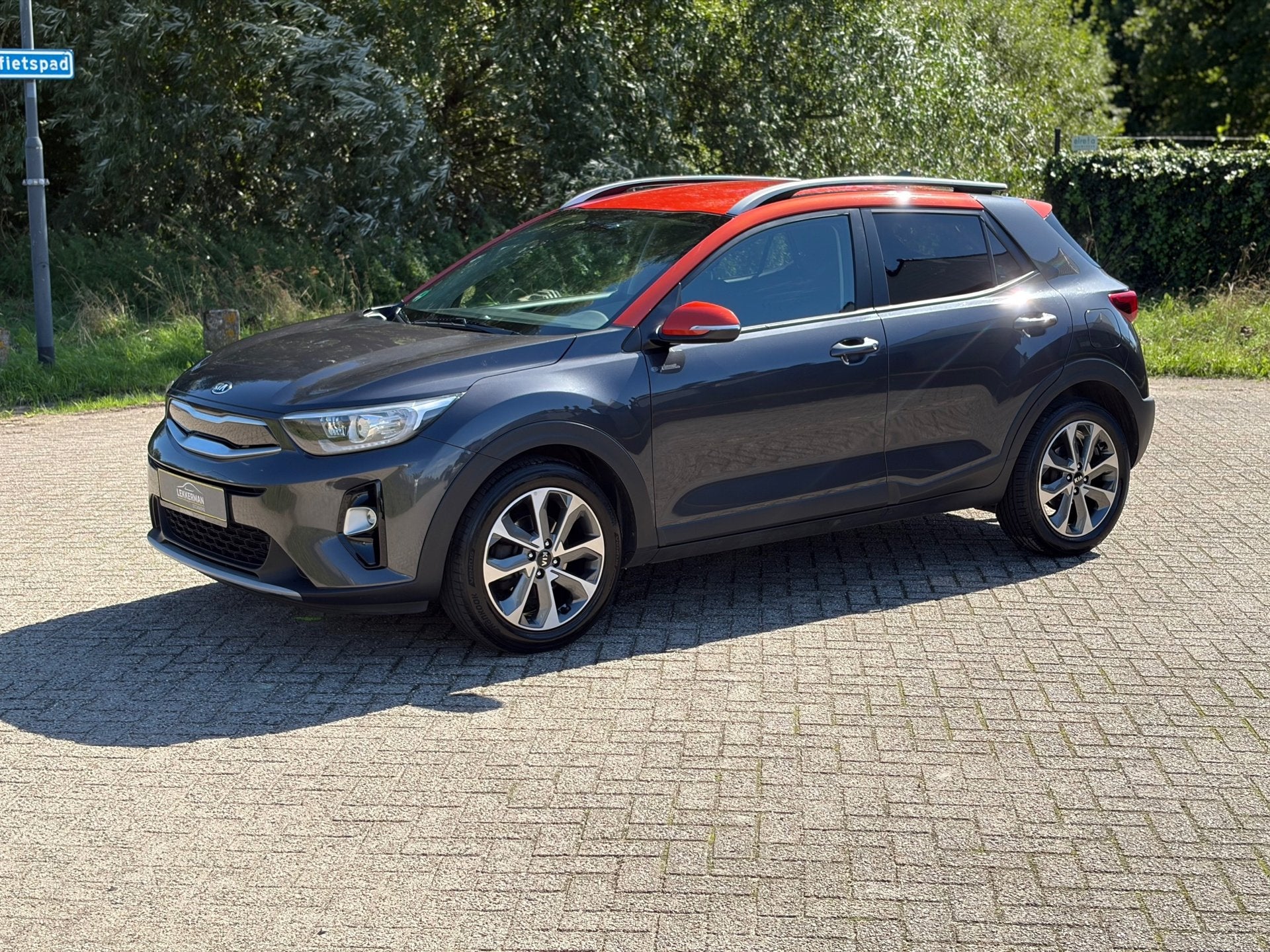 Kia Stonic 1.0 T-GDi DynamicLine CARPLAY I CAMERA I 1E EIG I, Auto's, Gebruikt, Bedrijf, SUV of Terreinwagen, 16 km/l