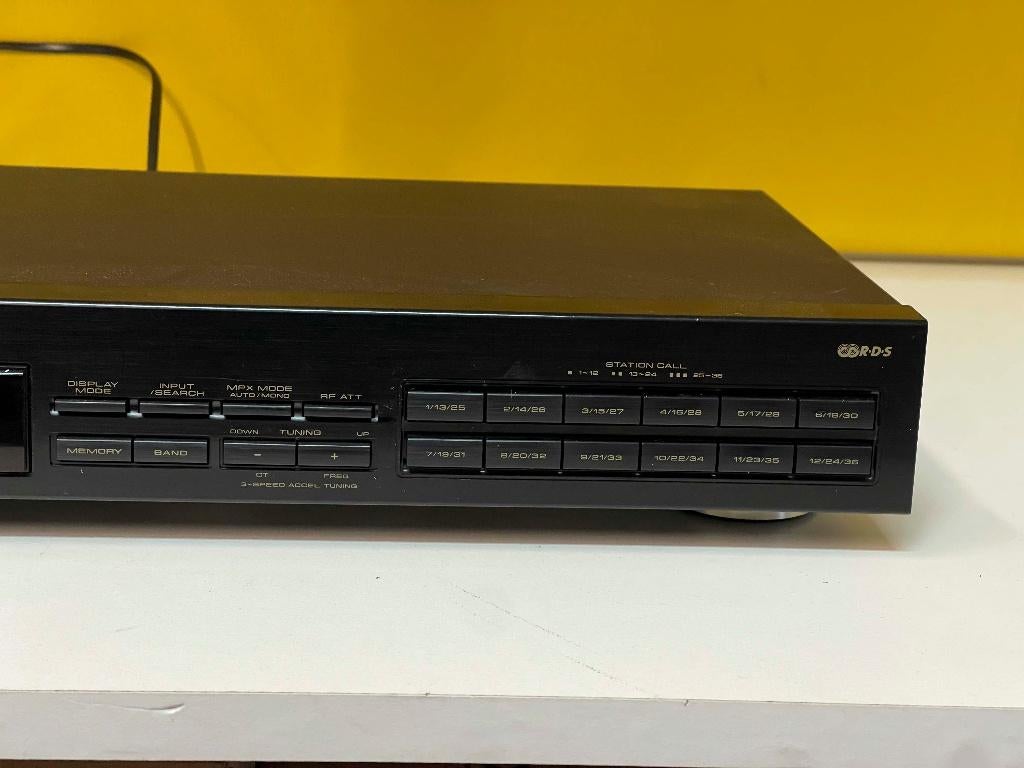 Pioneer F-301RDS Tuner - werk perfect, Audio, Tv en Foto, Tuners, N, N, Ophalen of Verzenden, Zo goed als nieuw