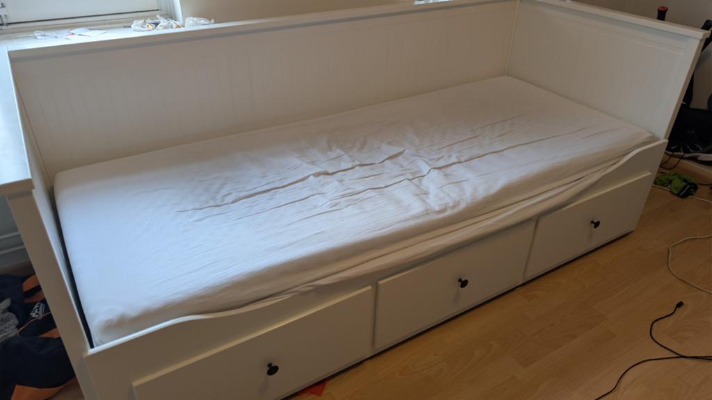 IKEA HEMNES Bedbank met 3 lades - Wit, Huis en Inrichting, Slaapkamer | Bedden, Ophalen, Wit, Tweepersoons, 200 cm