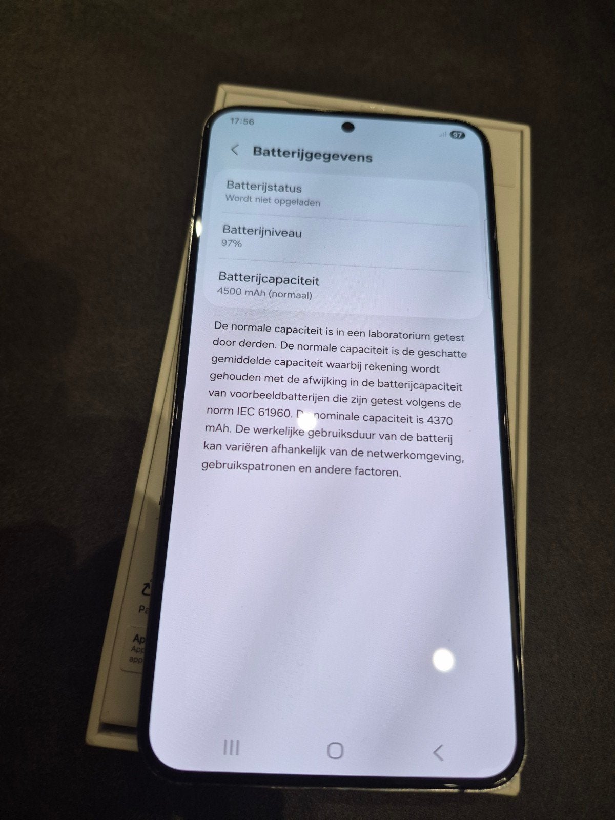 Foto 4 van Samsung Galaxy S22+ 128GB Zwart - Zeer Netjes
