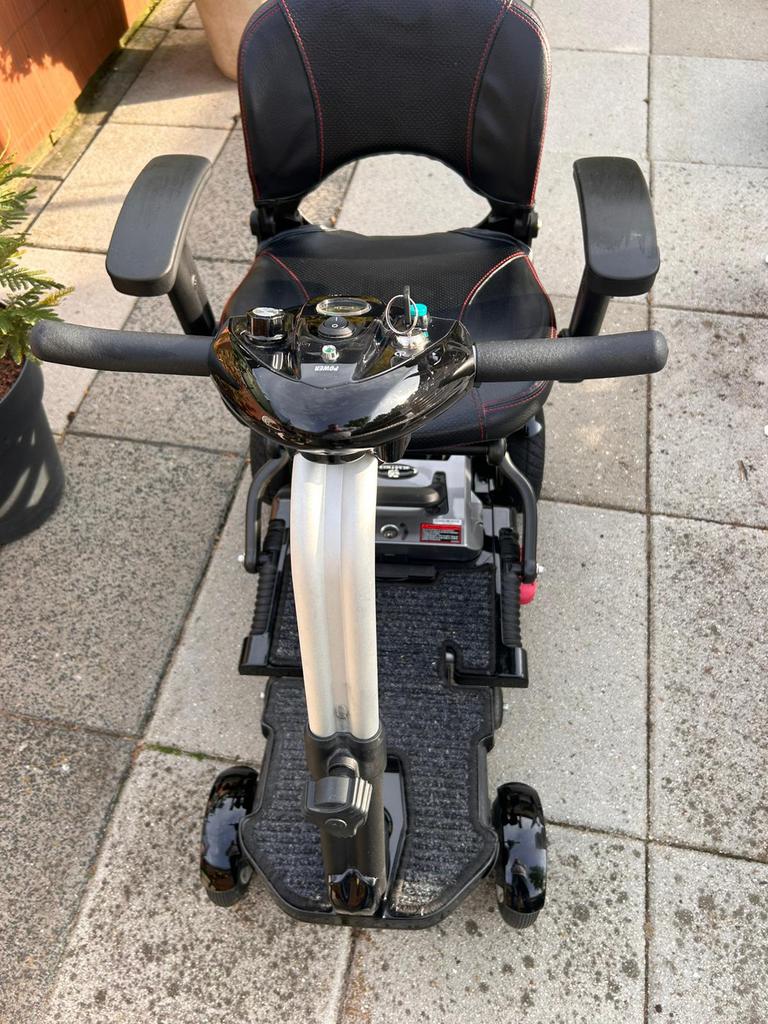 Opvouwbare scootmobiel, Diversen, 10 km/u of minder, Ophalen of Verzenden, Zo goed als nieuw, Mango