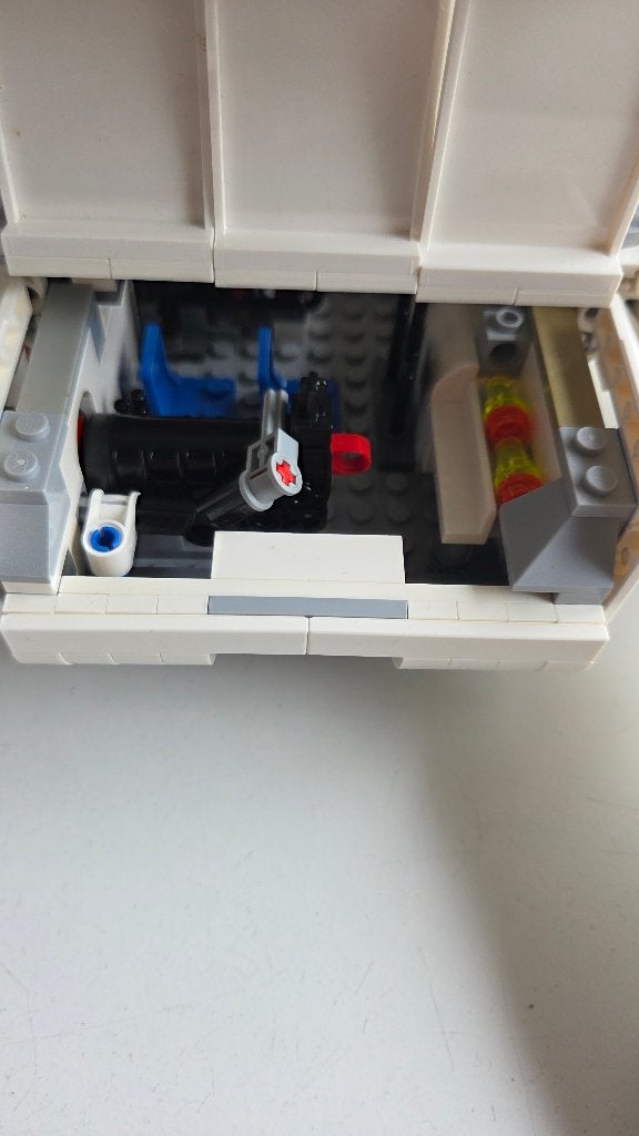 Foto 9 van Lego Star Wars Set 7659 Imperial Landing Craft
