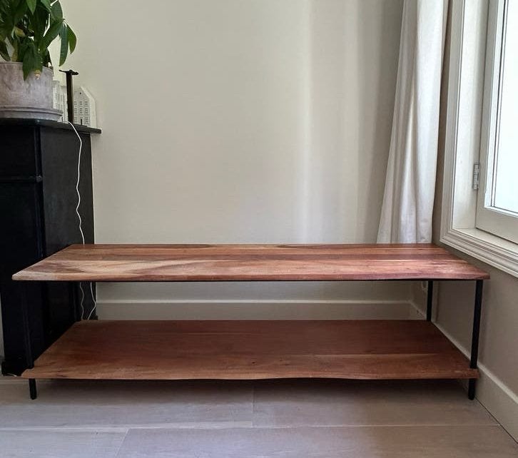 Solid Wood TV Stand / Lowboard, Ophalen, Gebruikt