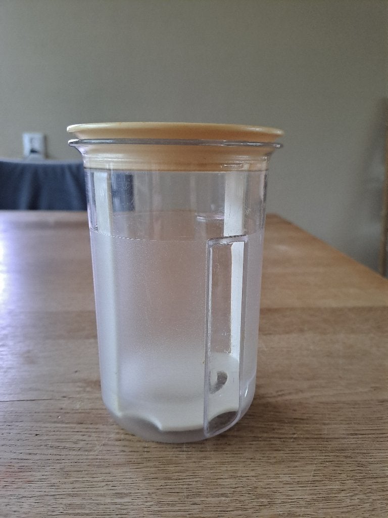 TUPPERWARE. ZUURPOT., Ophalen of Verzenden, Gebruikt, Crème, Zuurpot