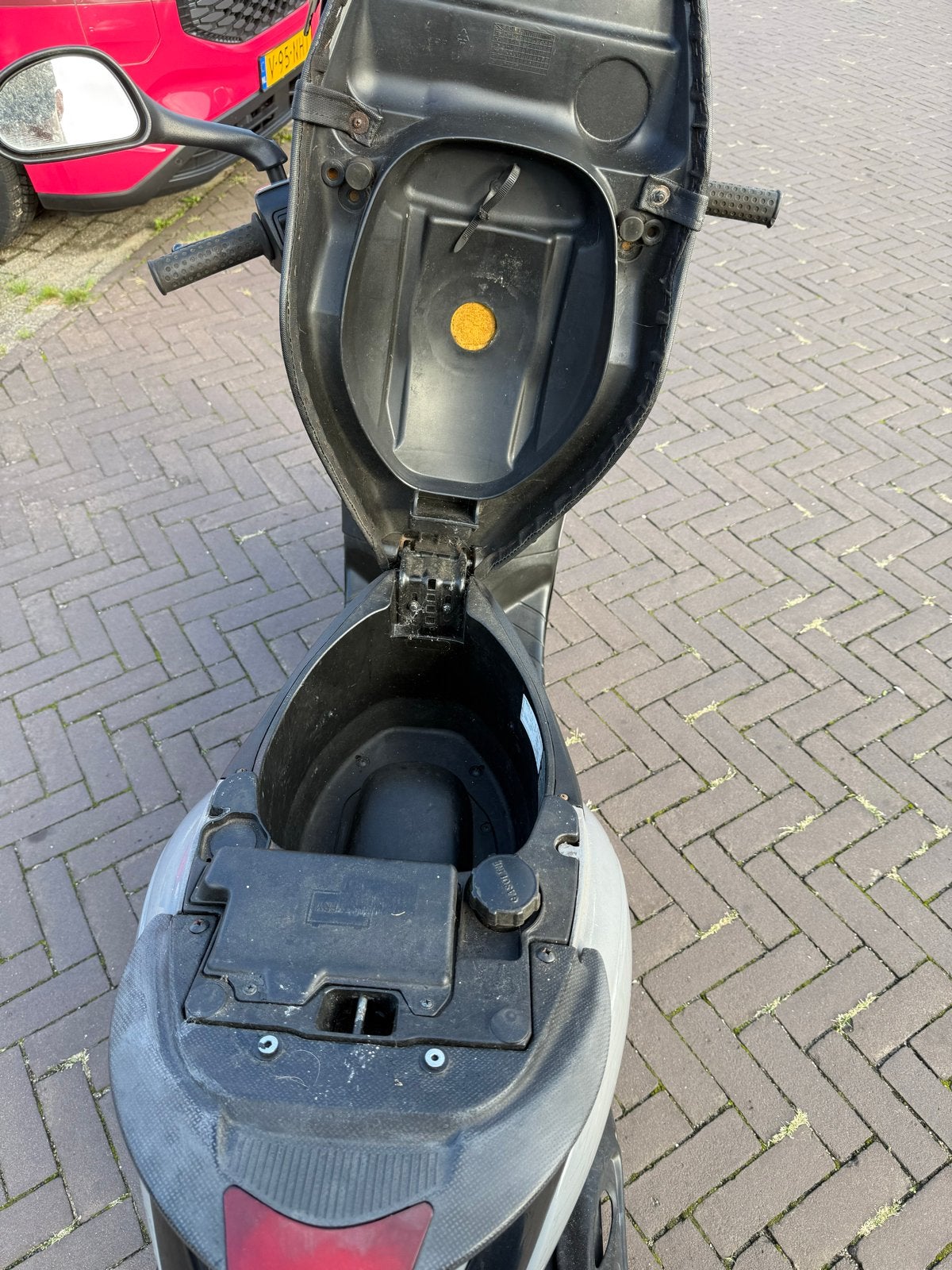 Foto 6 van Piaggio zip brom