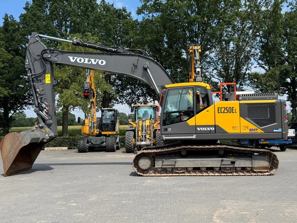 Volvo EC250E 900 UUR/HOURS ! LIKE NEW (bj 2023), Graafmachine
