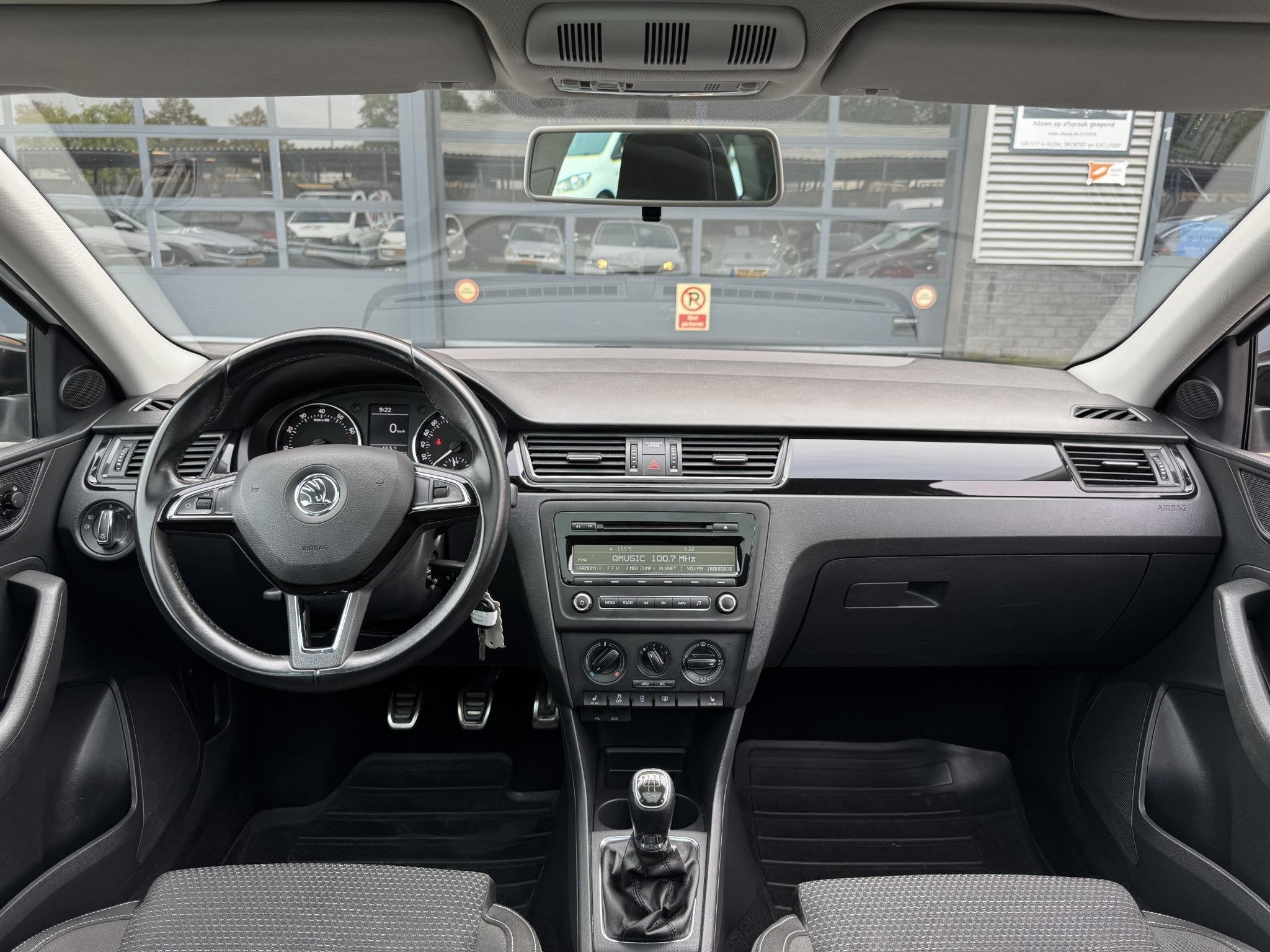 Skoda Rapid Spaceback 1.2 TSI Greentech Elegance Pano | 17", Auto's, Voorwielaandrijving, Euro 5, Gebruikt, Zwart