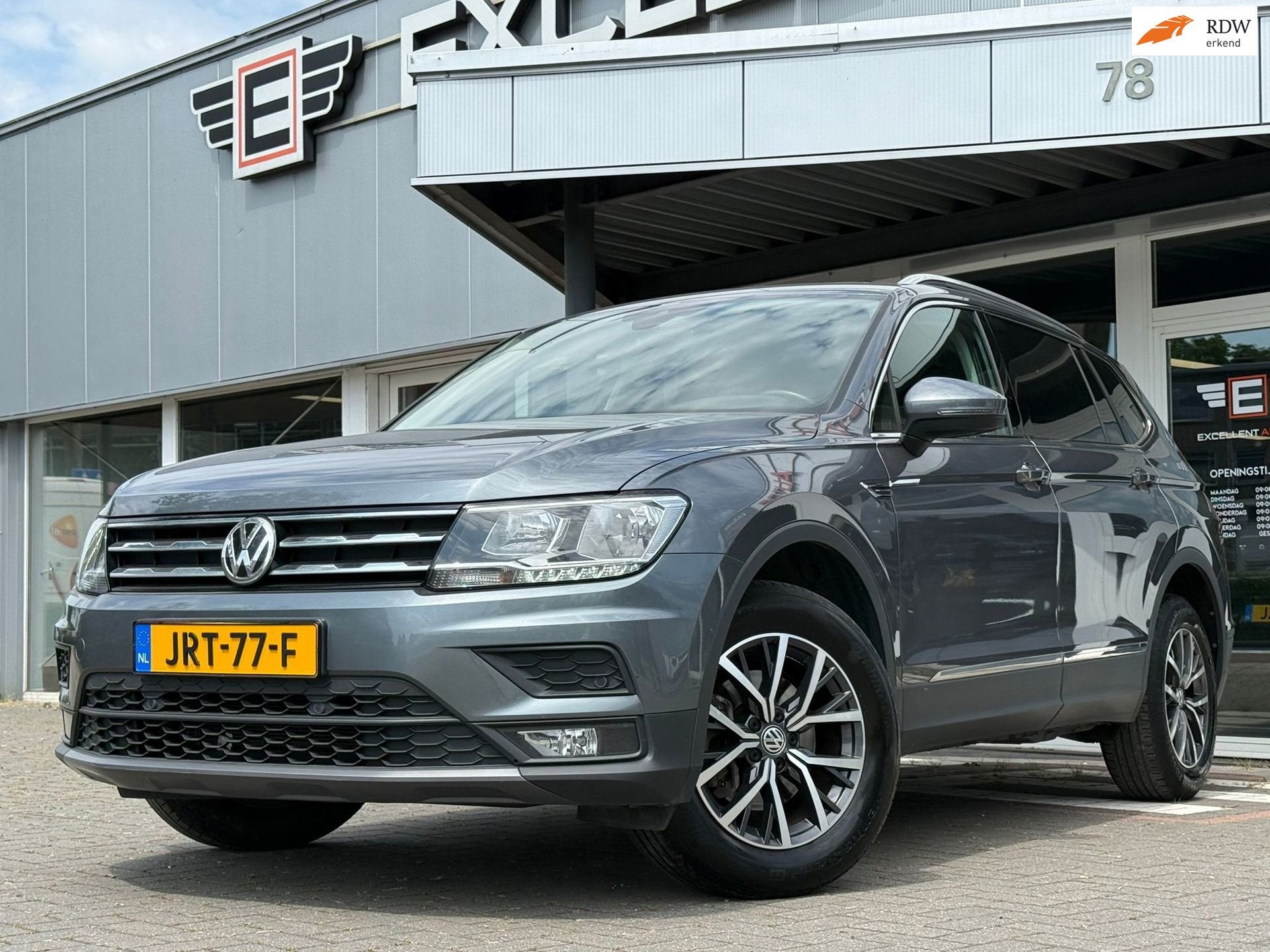 Volkswagen Tiguan Allspace 1.5 TSI DSG Comfortline 7p., Dealer onderhouden, Stof, Zwart, 4 cilinders