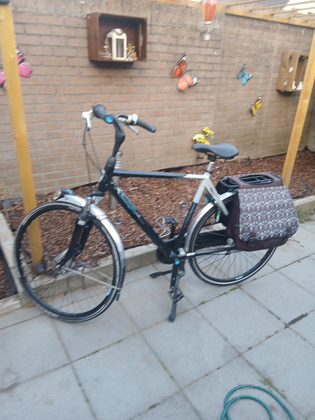 Gazelle fiets met 8 versnellingen en fietstassen, Fietsen en Brommers, Velgrem, Versnellingen, Ophalen of Verzenden, Gazelle