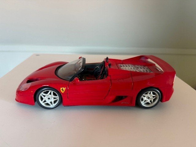 Ferrari F50 Spider 1995 1:18 Bburago Made in Italy, Ophalen of Verzenden, Zo goed als nieuw, Auto, Bburago