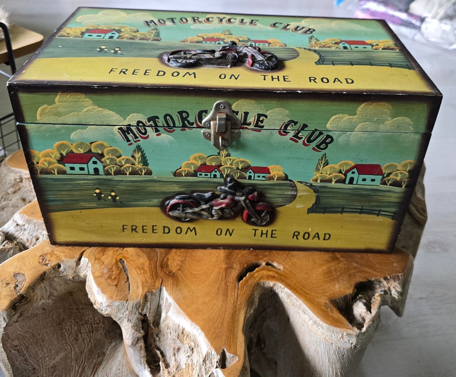 Vintage houten kistje met motorclub decoratie 40x20x20 cm, Ophalen of Verzenden