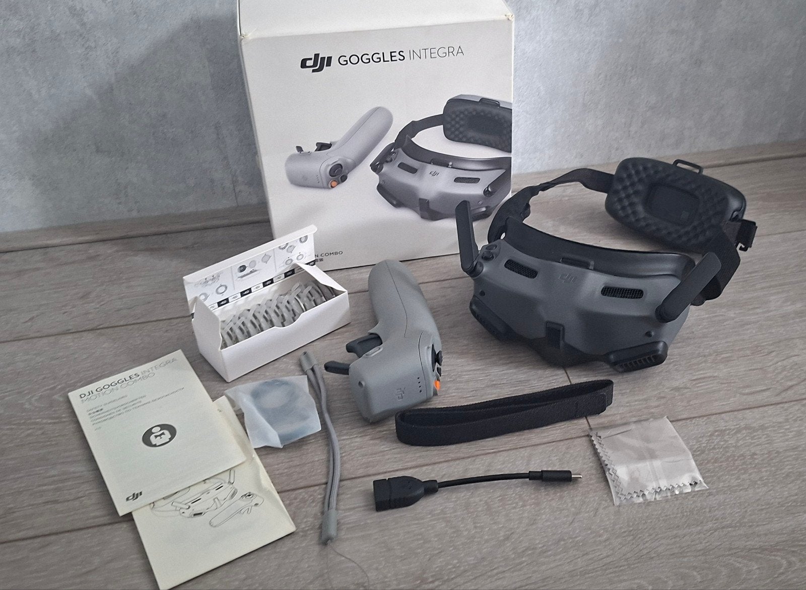 DJI Goggles Integra Motion Combo - Zo goed als nieuw, Hobby en Vrije tijd, Modelbouw | Radiografisch | Helikopters en Quadcopters