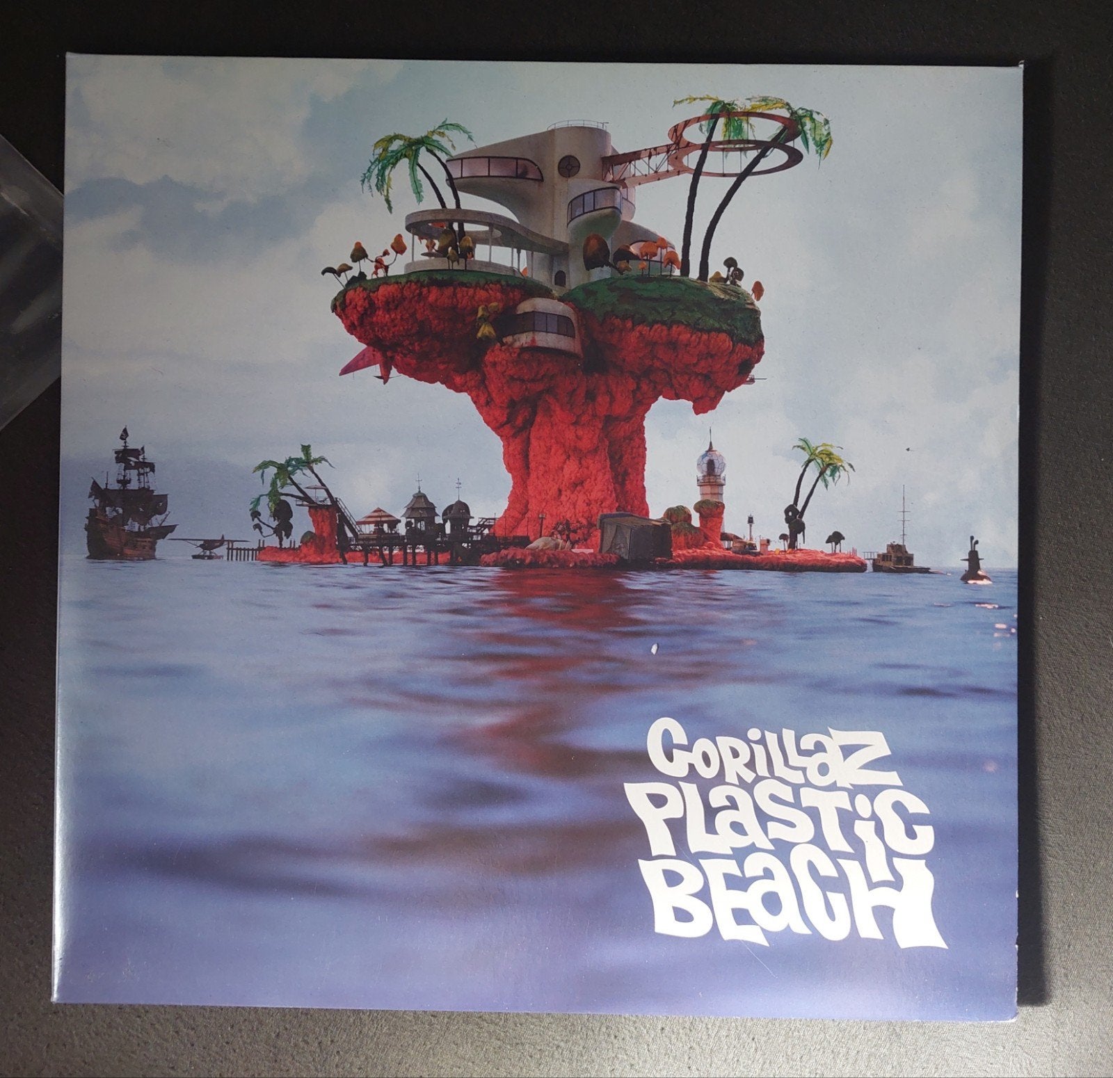 Plastic Beach - Gorillaz, Dubbel-LP, Ophalen of Verzenden, Zo goed als nieuw, Dubbel-LP